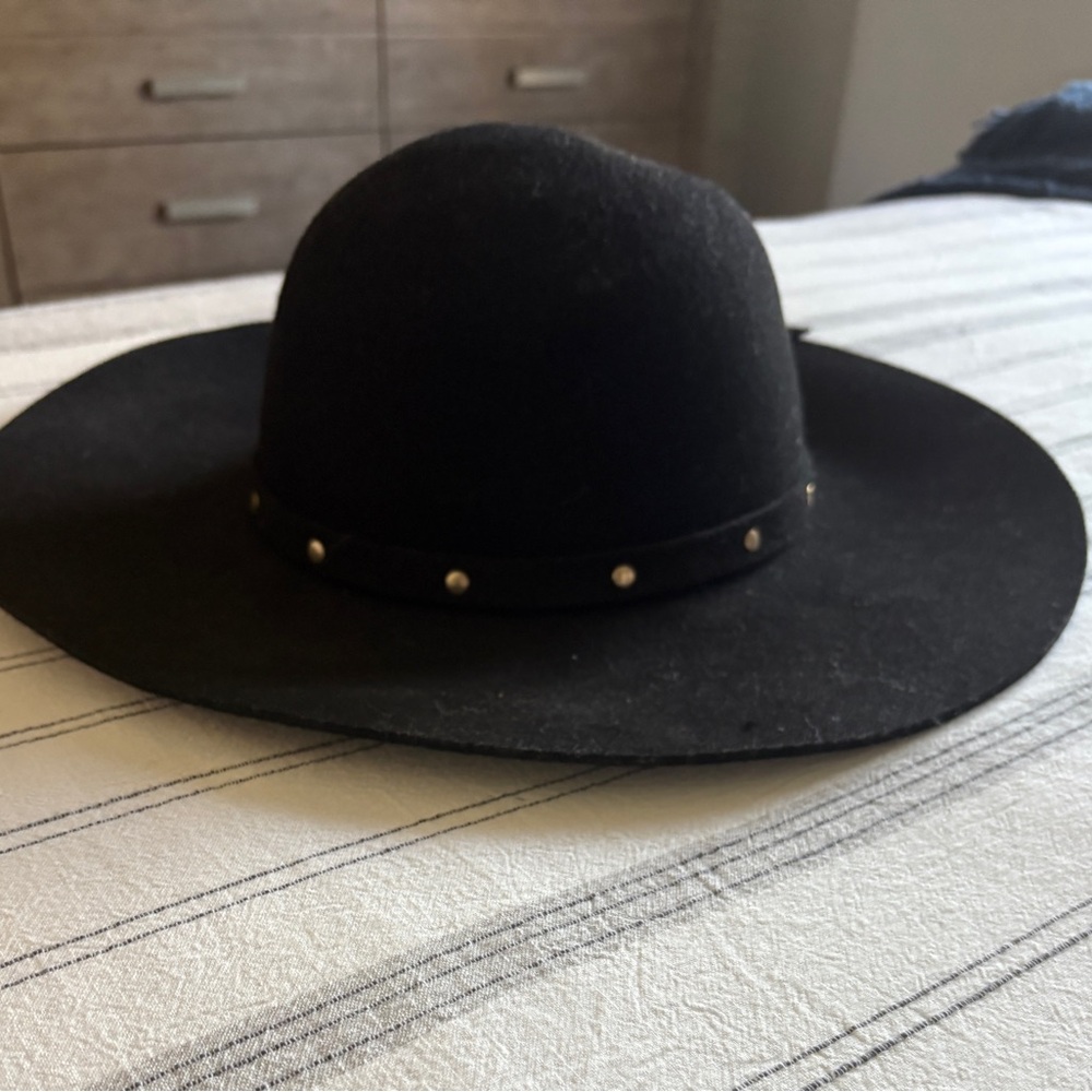 Hat with Studded Detail black wide brim